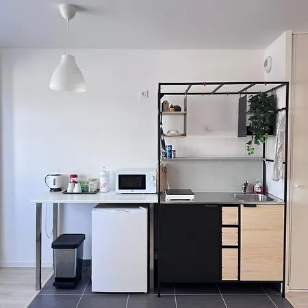 Apartament Just Sleeping Chessy (Seine-et-Marne)