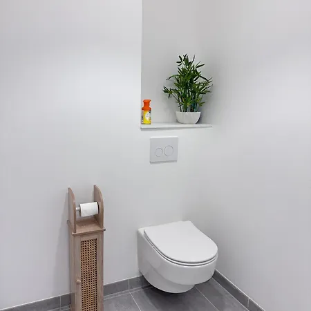 Just Sleeping شقة